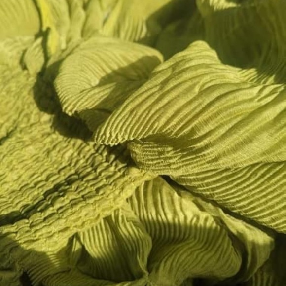 Chartreuse Green Chiffon Long Sleeve Bell Sleeve Top | Brand New | Small - Picture 6 of 9